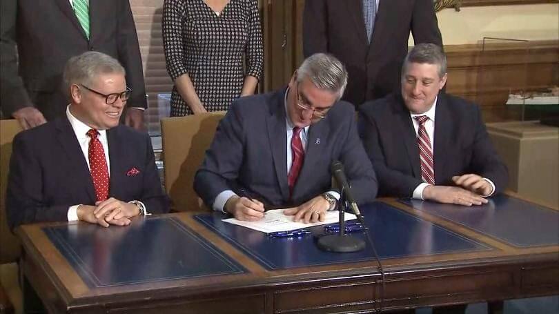 Indiana Governor Signs the Bill Suggested by TransparentBusiness